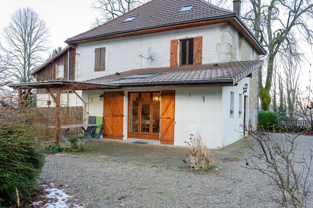 La Maison Des Jolicoeurs Saint-Christophe-sur-Guiers Exterior photo