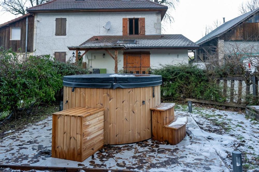 La Maison Des Jolicoeurs Saint-Christophe-sur-Guiers Exterior photo